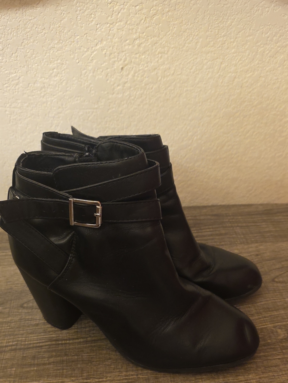 Madden Girl Faux Leather Black Ankle Booties with Buckle Strap Size 11